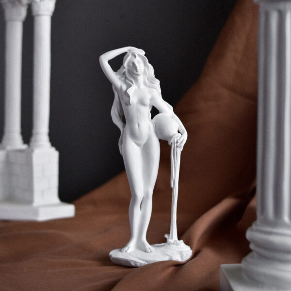Minimalist Venus Goddess Statue - Image 5