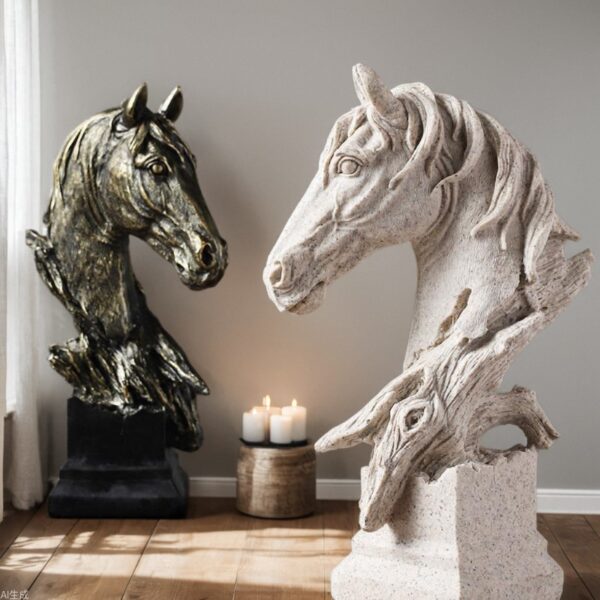 Horse Head Figurine - Image 2