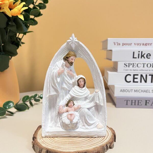 Resin nativity scene featuring Baby Jesus in a manger - Image 5